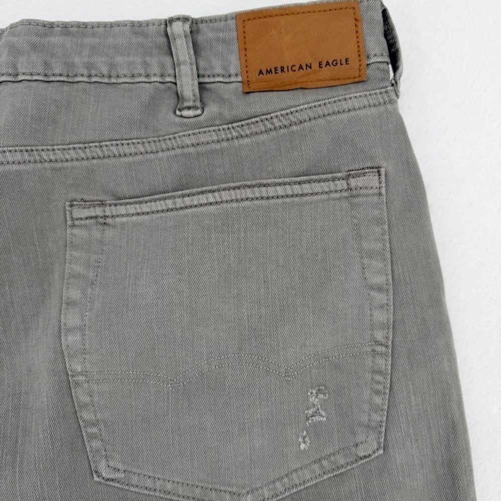 American Eagle AirFlex+ Gray Distressed Jean Shorts 38 NWT - Picture 8 of 13